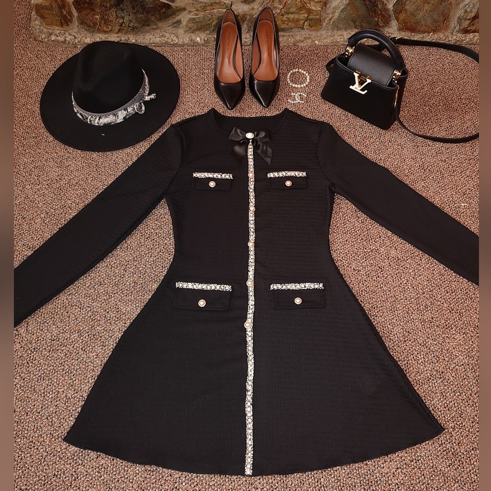 Elegant Black Long-Sleeve Dress